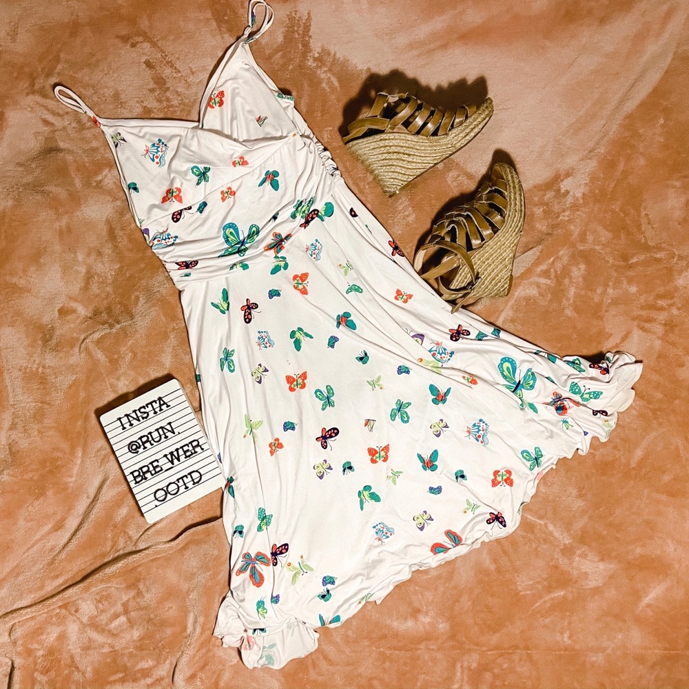 🌹To The Max butterfly dress